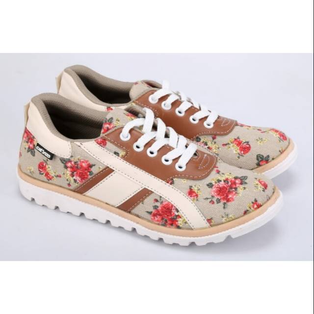 Catenzo Sepatu Casual Wanita HM 020
