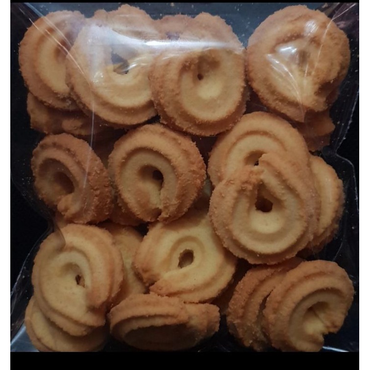 

butter Cookies / Vanilla Ring / Biskuit Monde Berat - 200 Gram