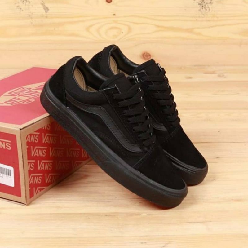 ⭐COD SEPATU SNEAKERS HITAM POLOS PREMIUM MURAH CEWEK COWOK SEPATU OS FULL BLACK SEPATU TINGGI HITAM POLOS SEPATU SKATE OLDSCHOOL ALL BLACK OLD SCHOOL SEPATU KERJA HITAM PRIA WANITA SEPATU SEKOLAH HITAM POLOS SEPATU SLIP ON MULES WANITA SLIPON HITAM POLOS-1