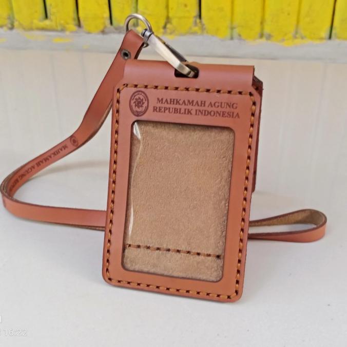 

Office & Stationery | Document Organizer | Tali Gantungan Name Tag Kulit Logo Mahkamah Agung | Best Seller