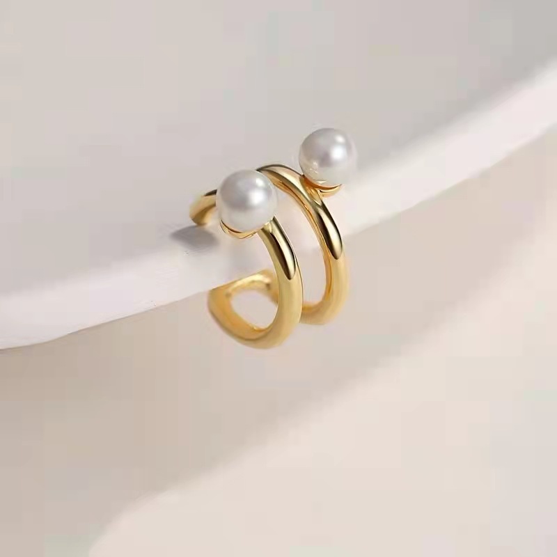 Anting Klip Tunggal Wanita Simple Aksen Mutiara Korean Style Aksesoris Fashion Import