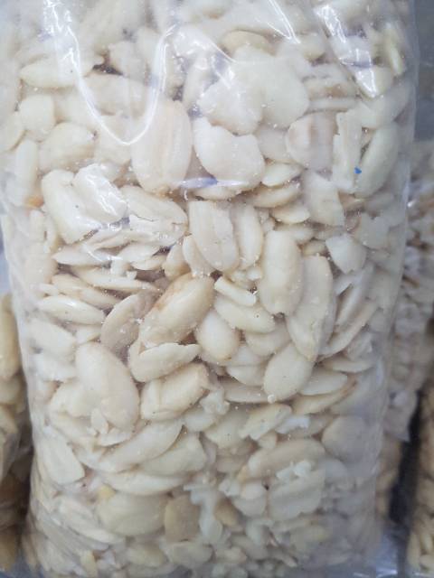 

Kacang Kenari 100grm