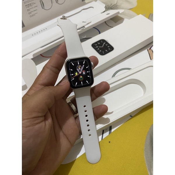 apple watch series spesial edition 40mm iwatch SE 40 mm garansi ibox