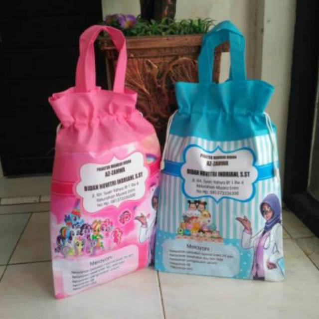 

CUSTOM tas souvenir bidan model pouch Uk. 25x30 cm