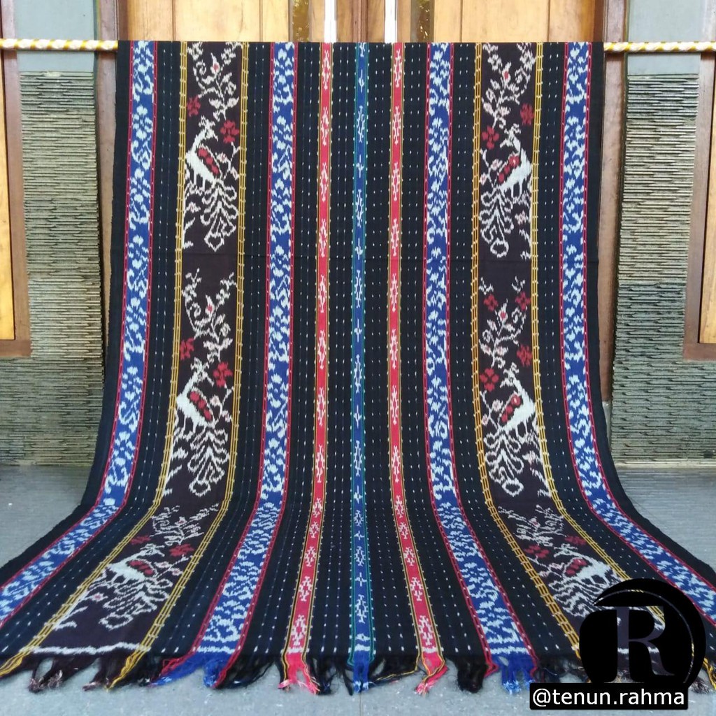 Kain Tenun Blanket / Tenun Ikat Blanket Toraja