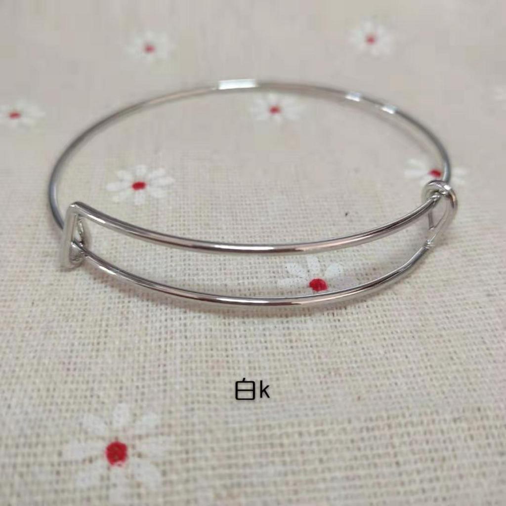 Gelang Titanium Gold 18K Koin Elisabet Ratu Fashion Style Premium