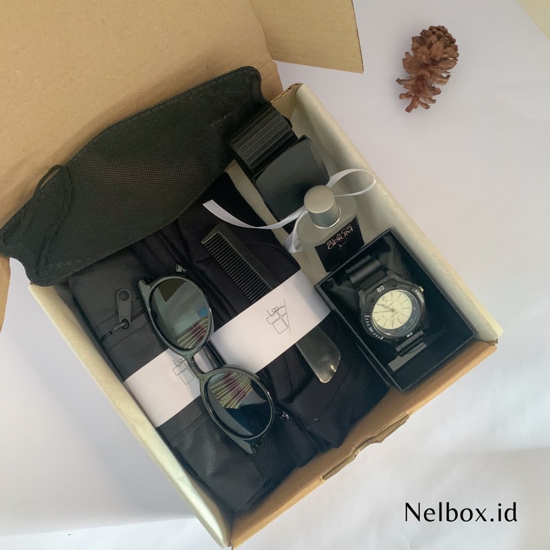 

BY REQUEST GIFTBOX | HAMPERS | KADO ULTAH |GRADUATION COWOK