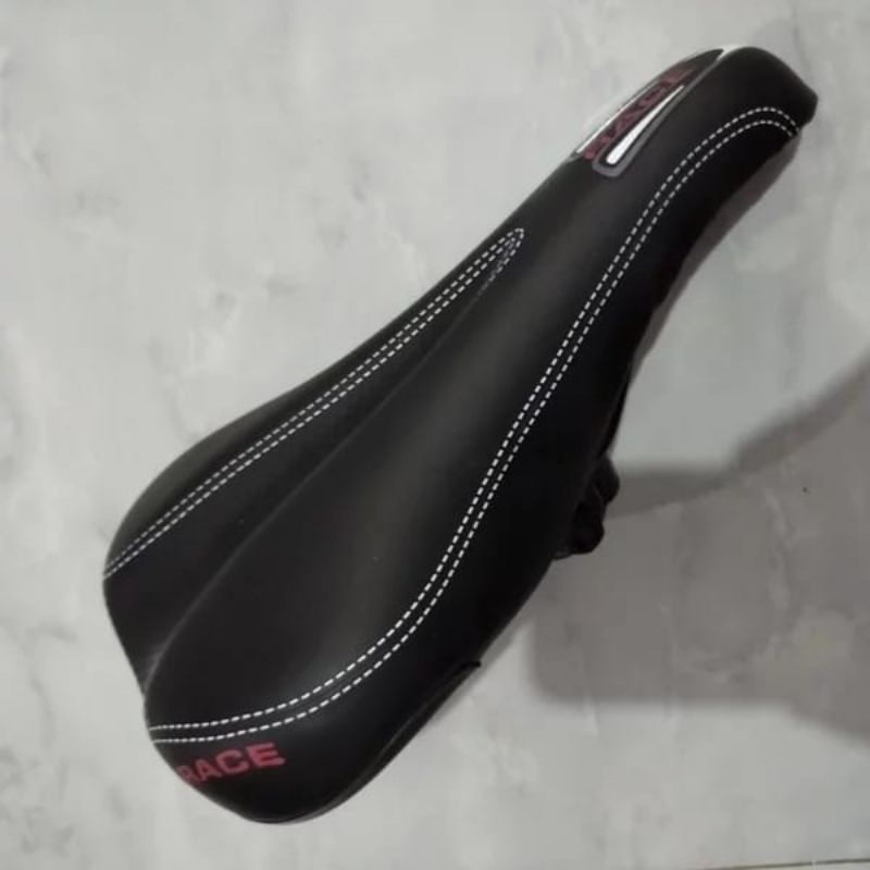 SADEL RACE HITAM JOK SEPEDA MTB BMX FEDERAL TOURING LIPAT ROADBIKE DLL