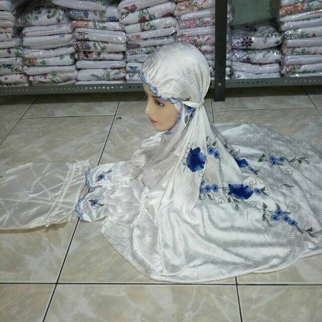 Mukena terusan sutra blitz bordir