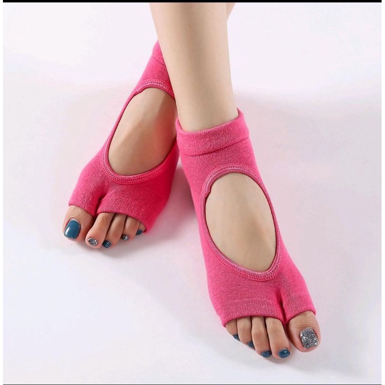 family games KAOS KAKI YOGA pilates senam gym anti slip licin jari jempol terbuka open finger socks