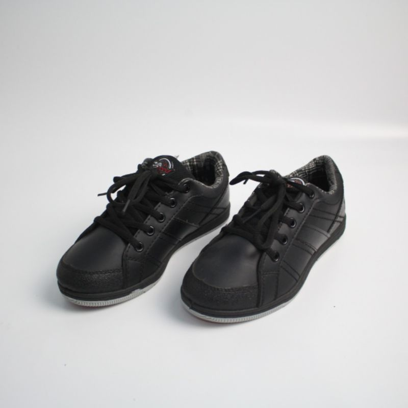 SEPATU SEKOLAH MERK SPEED MODEL PENDEK WARNA HITAM POLOS