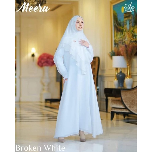 Aden Meera Gamis Syar'i Set Hijab Hitam Putih