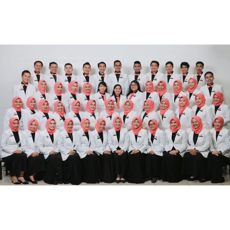 Jas Apoteker Wanita Lengan panjang putih tulang