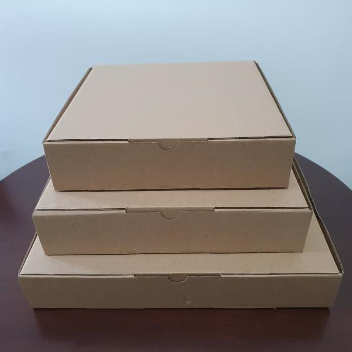 

Kardus / Dus / Kotak / Box Pizza 25 X 25 X 5 Isi 10 Lembar