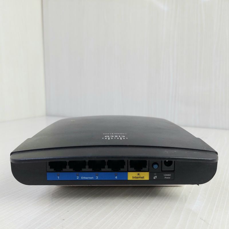 Cisco linksys E1200 Wireless Router