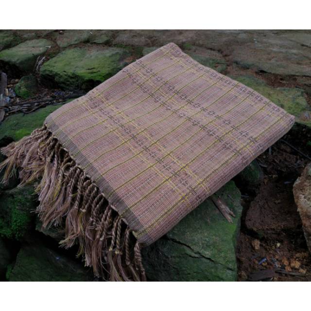 Kain tenun Baduy pewarna alam