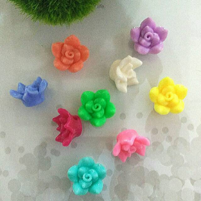 

Mote / Manik - Manik Bentuk Mawar Akrilik Doff Warna 1pack