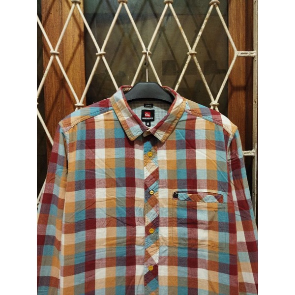 soft flannel quiksilver second original L slim fit kemeja casual pria murah terlaris
