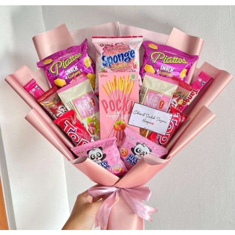 

bucket snack murah premium pink untuk kado ultah wisuda sidang sempro