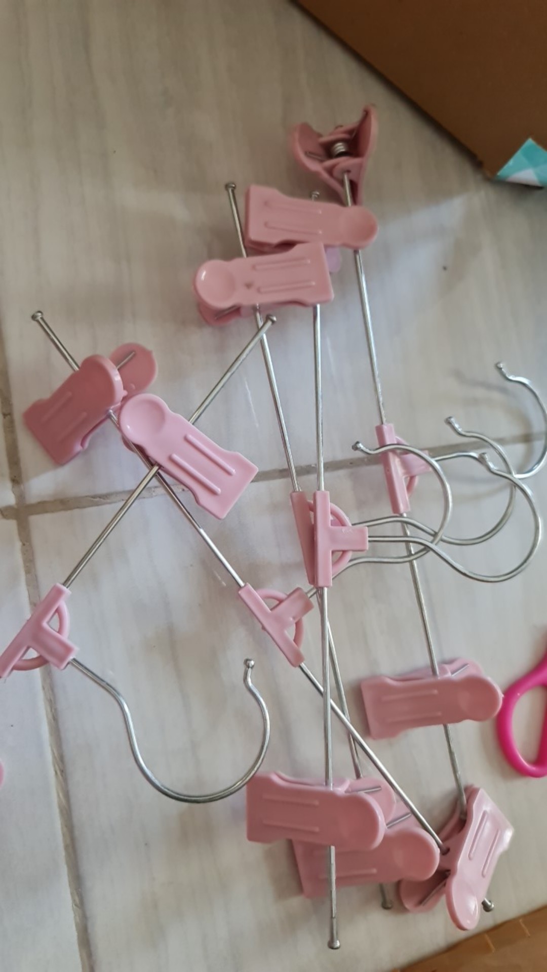 Hanger Jepit Baju / Gantungan Jepit Baju / Gantungan Pakaian Jepit