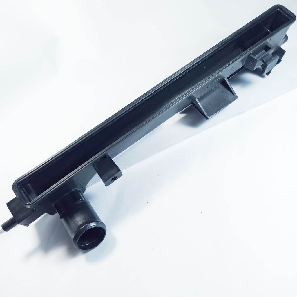 Toyota Altis 2001 2004 Upper Tank Top Tank Radiator Tutup plastik