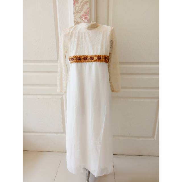 Busana Muslim Tile Renda Longdress Gamis miss Mea white