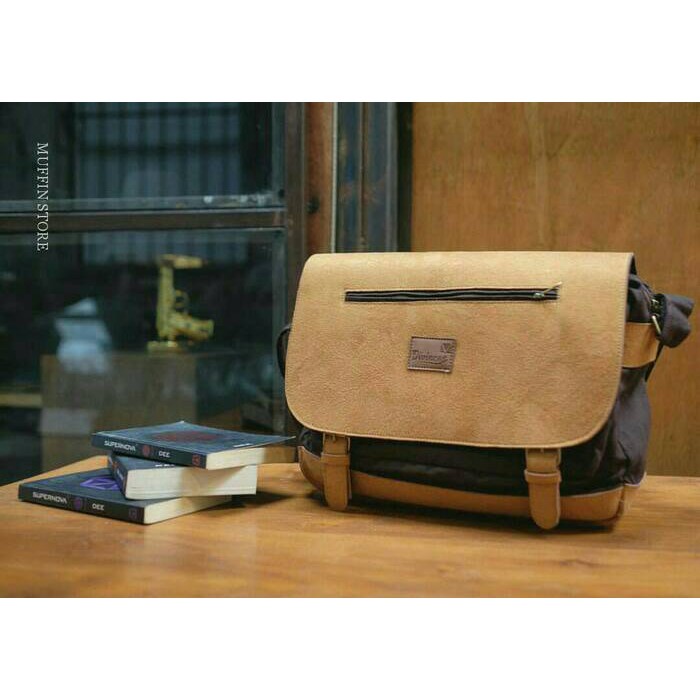 Tas Backpack Divinces Postage Series / Tas Selempang / Tas Traveling / Tas Kanvas