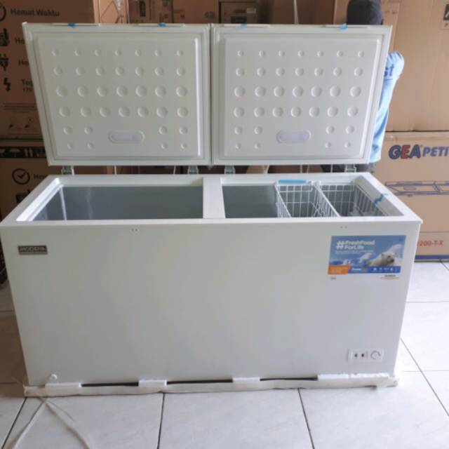 Chest Freezer Modena Md 0516 W Freezer Box 510 Liter 2 Tu Indonesia