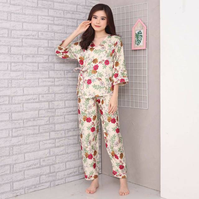 Kimono motif satin / kimono cp friska cream