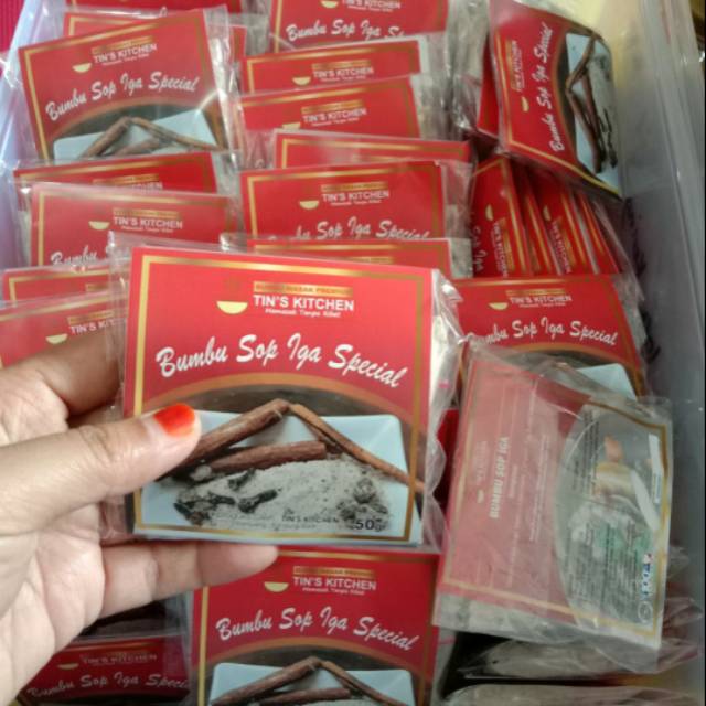 

Bumbu sop iga special tin's kitchen sachet