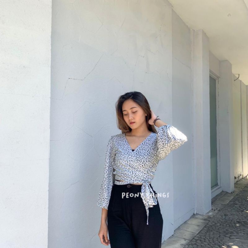 EF - Loly Top Atasan Wanita Crop Top