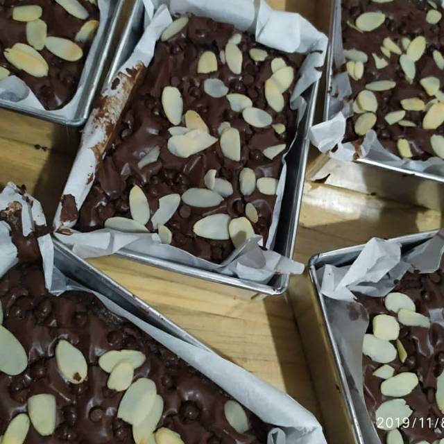

BROWNIES KECIL