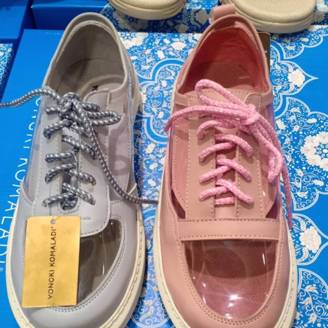 Sepatu sport yongki komaladi branded