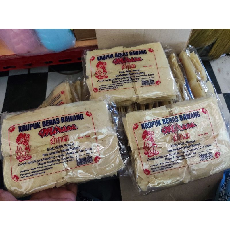 

Kerupuk Puli /Kerupuk Beras Bawang 200gr