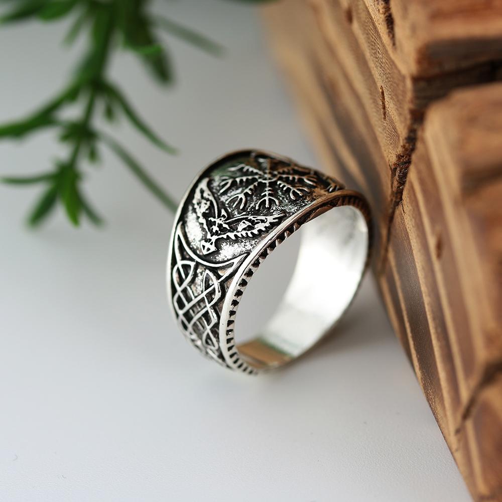 Cincin Desain Elang Kompas Viking Celtic Gaya Vintage Nordic Rock Untuk Pria