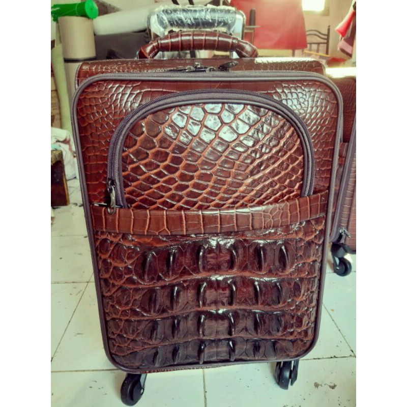 Koper trolley kulit buaya