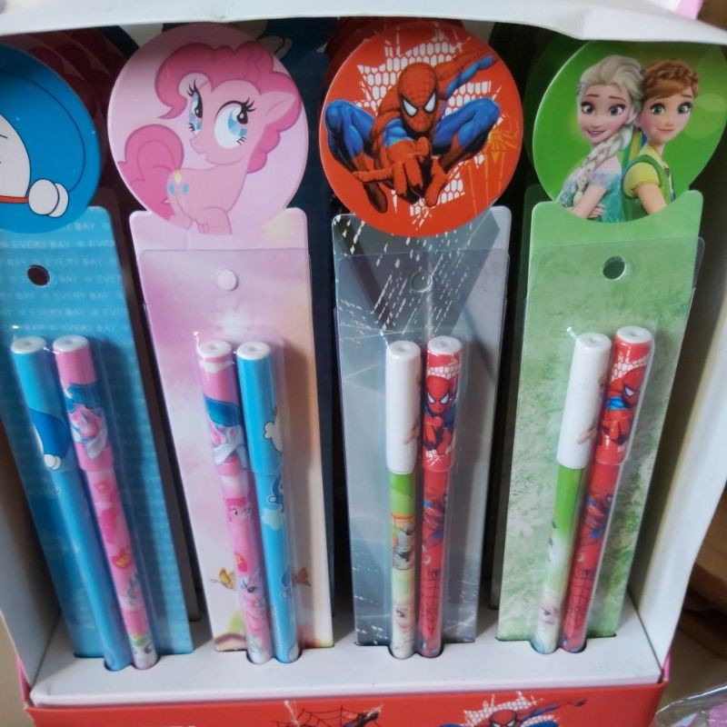 

pulpen set karakter isi 2 pcs