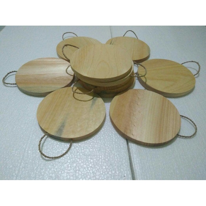 Talenan Kayu Pinus Tali Model Bulat Diameter 18 cm / Wooden Cutting Board