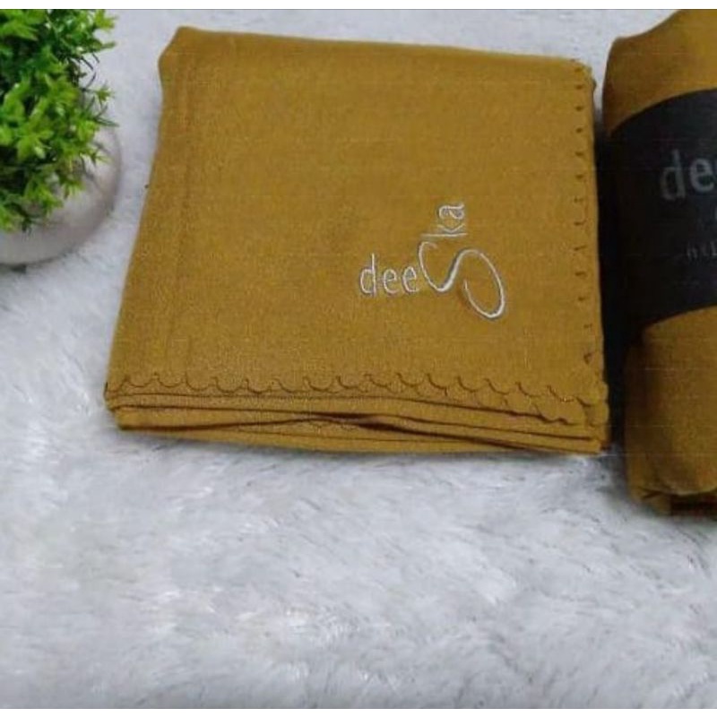 kerudung deeska preloved warna mustard