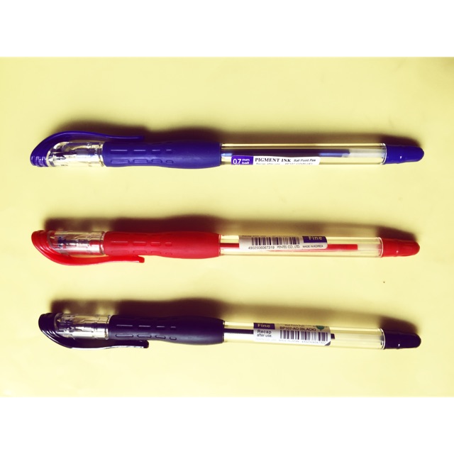

Rolly Ballpoint Pen PENTEL BP 107 0.7 mm warna hitam, biru, merah