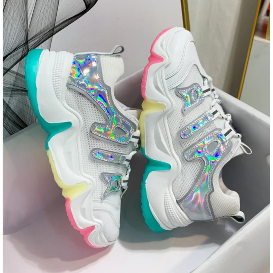 Sneakers Wanita Hologram Dimensi AS120