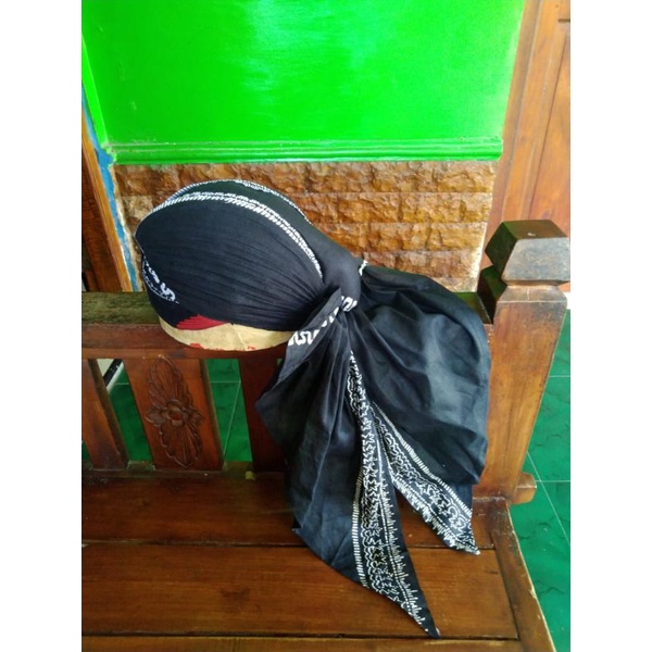 blangkon jogja lipat motif Wulung Sliwir