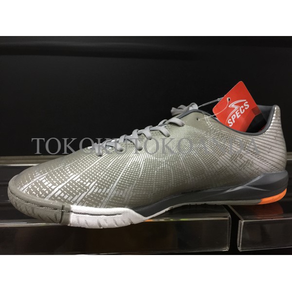 Sepatu futsal specs original accelerator fury in cool grey orange
