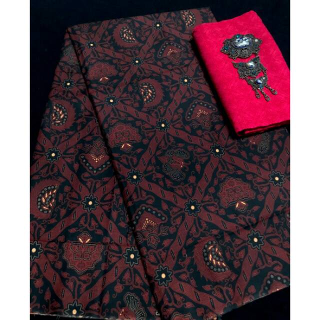 BATIK SOGAN LAWASAN SIDOMUKTI DAN EMBOS