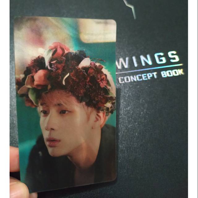 Lenticular Wings Concept Book BTS