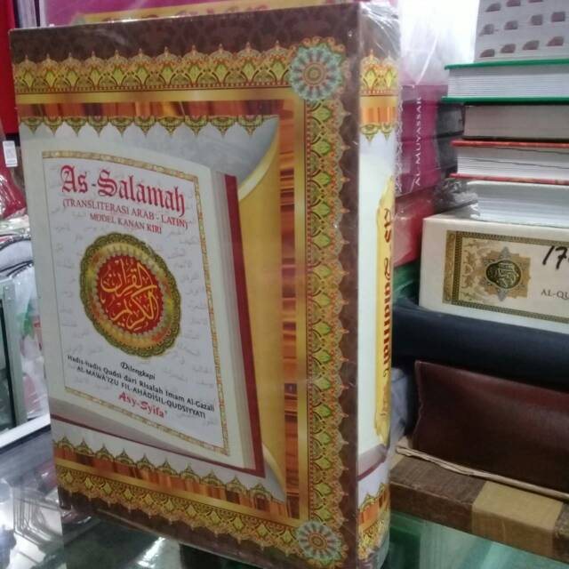 AL QURAN TERJEMAH DAN TRANSLITERASI ARAB LATIN  AS SALAMAH UKURAN BESAR