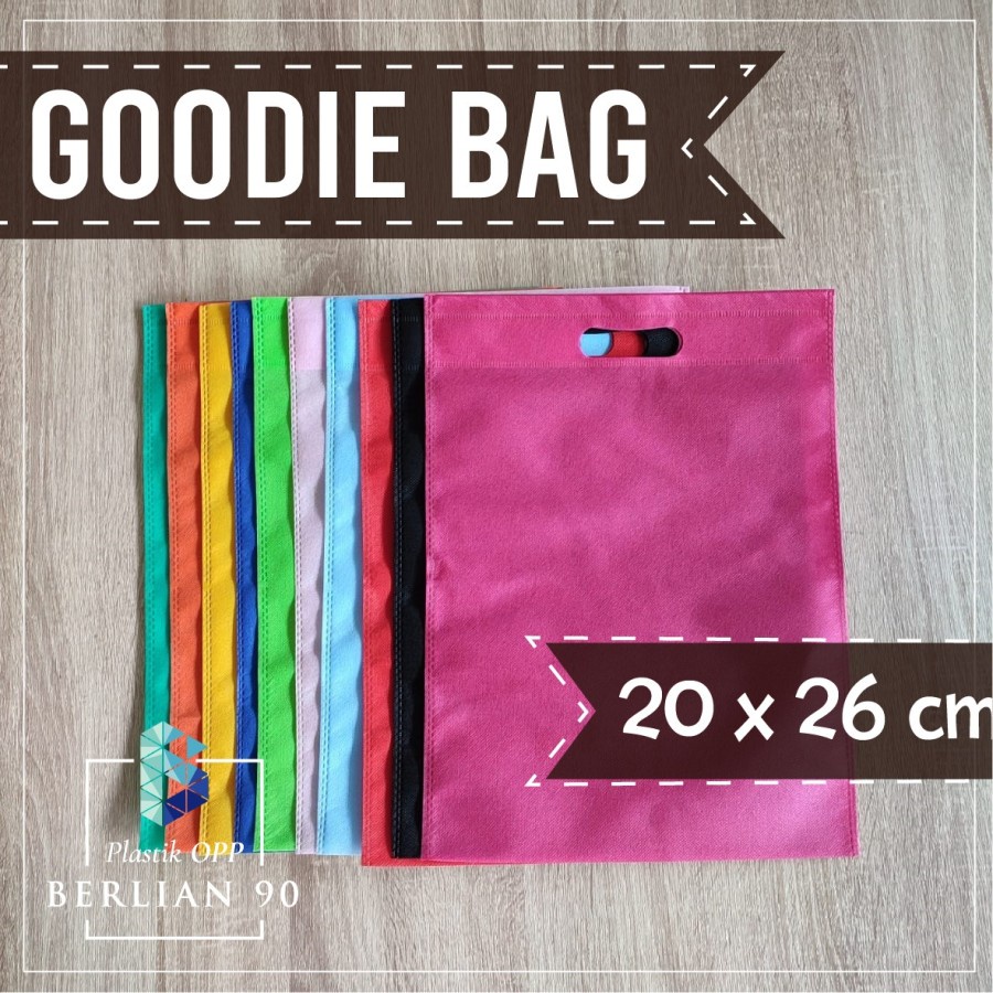 

Tas souvenir spunbond 20x26 cm Tas Spunbond Polos Tas Kain Tas Hidangan / Tas Goodie Bag Ulang Tahun Polos