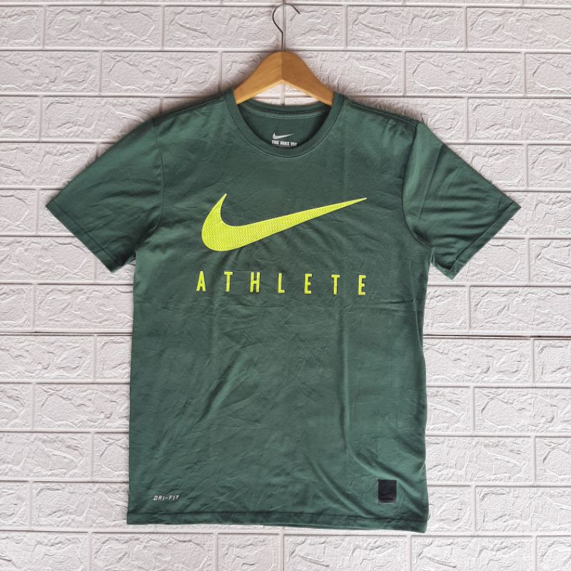 kaos t shirt NIKE ATHLETE green hijau size M second