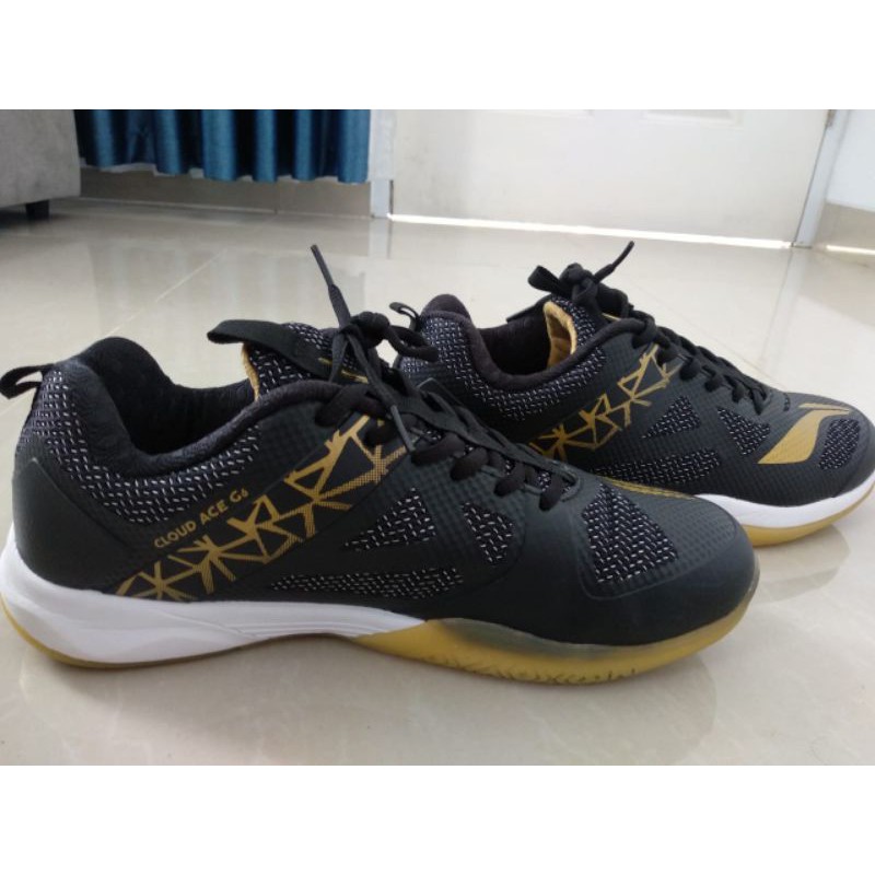 Sepatu Badminton Lining Cloud Ace G6