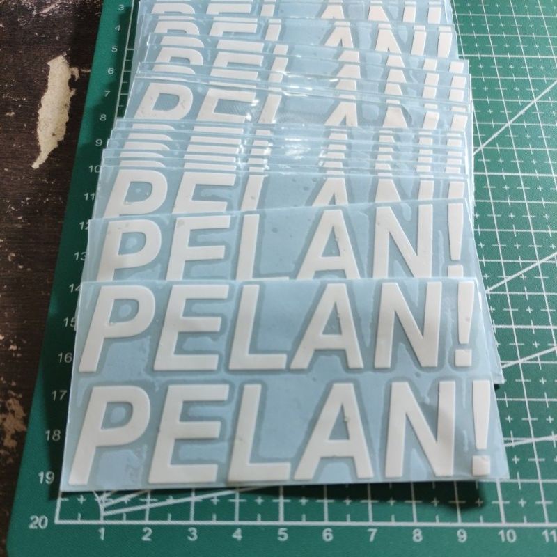 Stiker PELAN murah